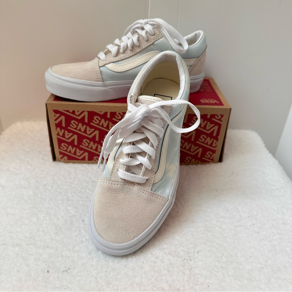 Women’s Vans Sneakers